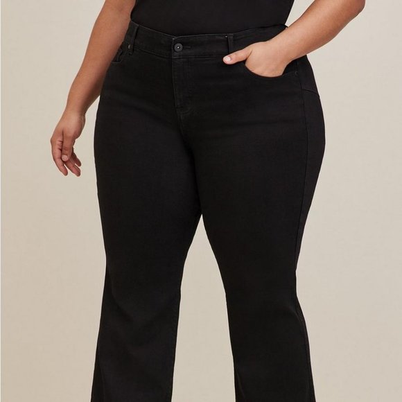 Bombshell Flare Premium Stretch High-Rise Jean NWOT (2 Available) - Picture 2 of 6